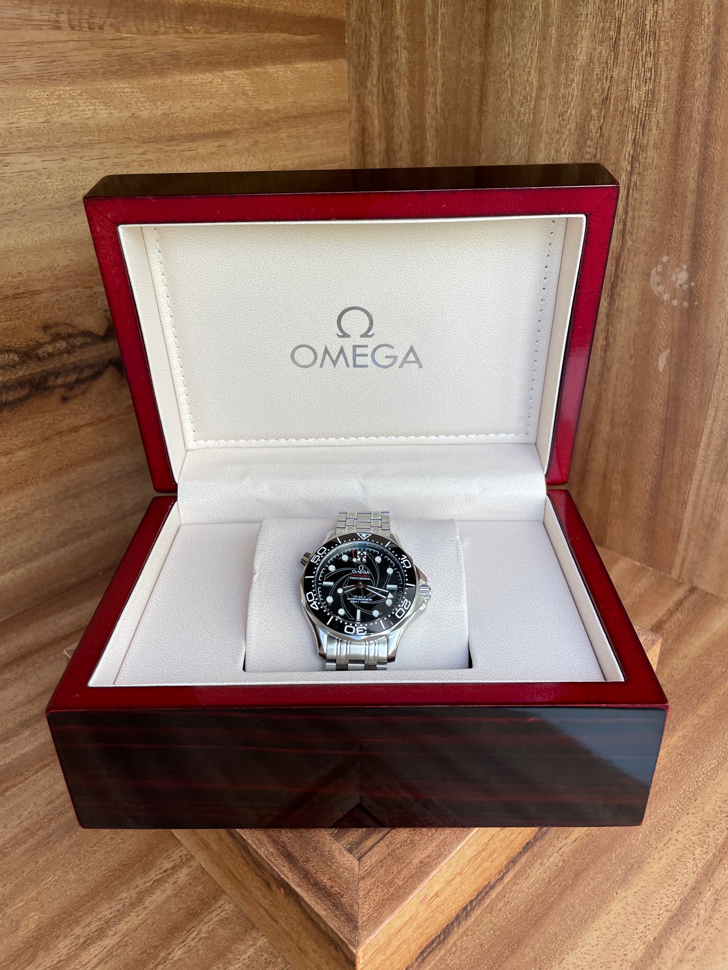 Semaster - James Bond